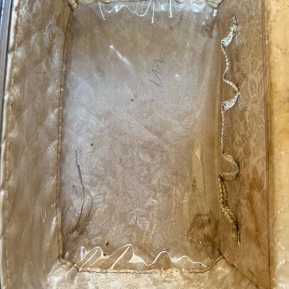 Luggage - Picture 9 of 11